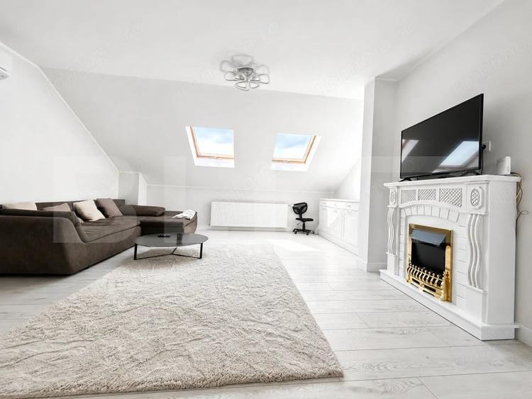 Apartament cu 3 camere semidecomandat în Ultracentral