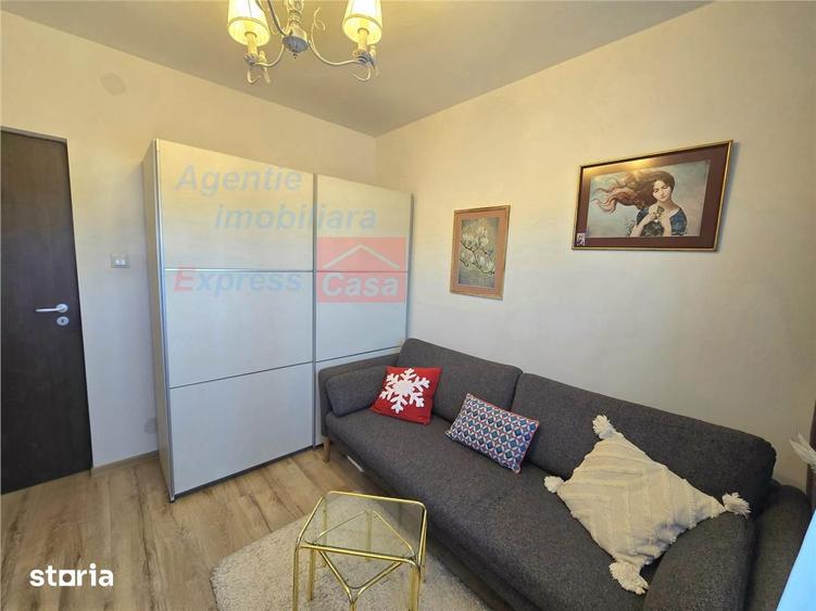 Apartament cu 3 camere, mobilat în Bucium