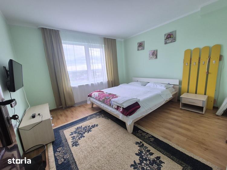 Casă cu 10 camere cu Teren 1000 Mp în Arbore