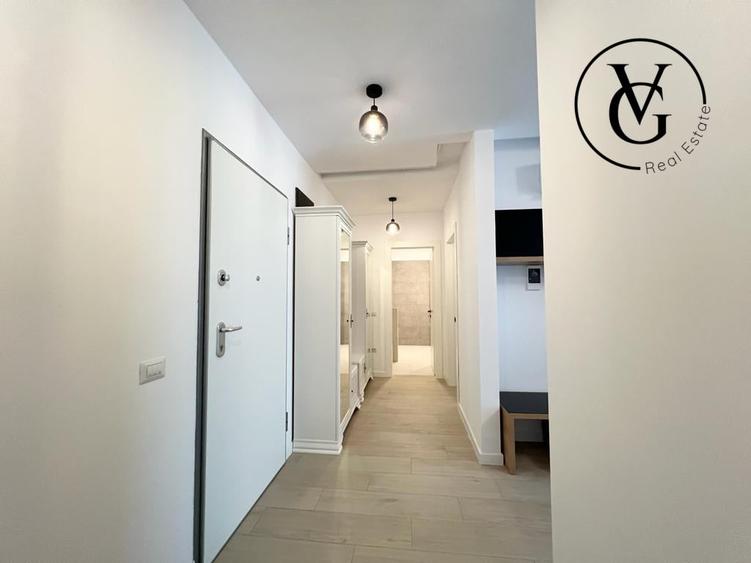 Apartament cu 2 camere decomandat, mobilat în Est