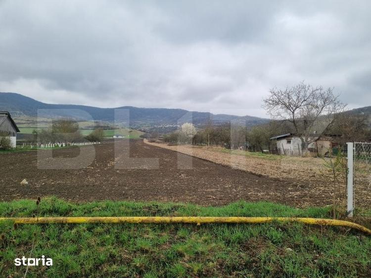 Teren de 800 mp, în Șieu