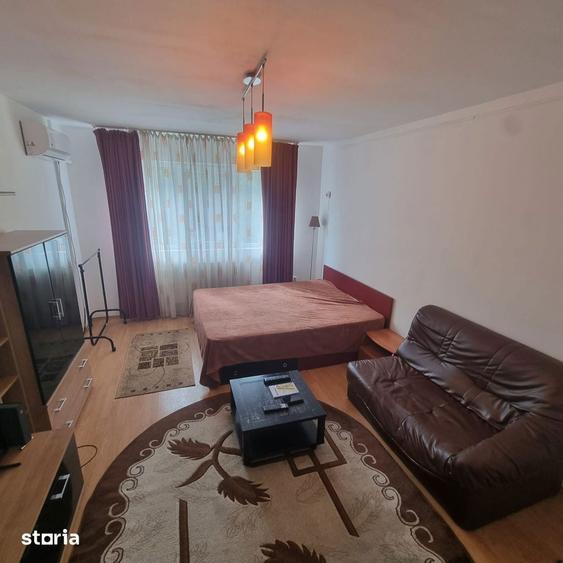 Garsonieră decomandată în Zorilor