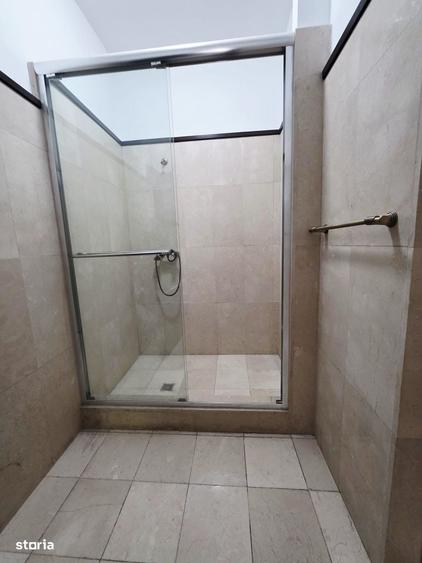 Spațiu comercial, de 163 mp, în Podu Roș