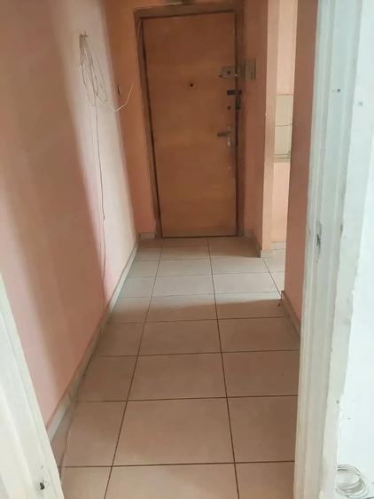 Apartament cu 2 camere semidecomandat în Dâmbovița
