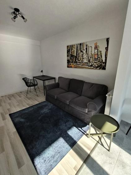 Apartament cu 2 camere semidecomandat în Titan