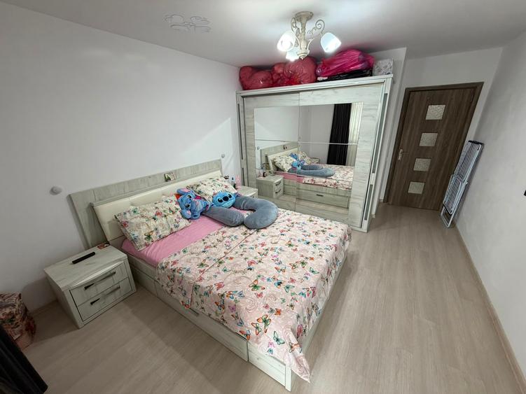 Apartament cu 2 camere decomandat în 1 Decembrie 1918