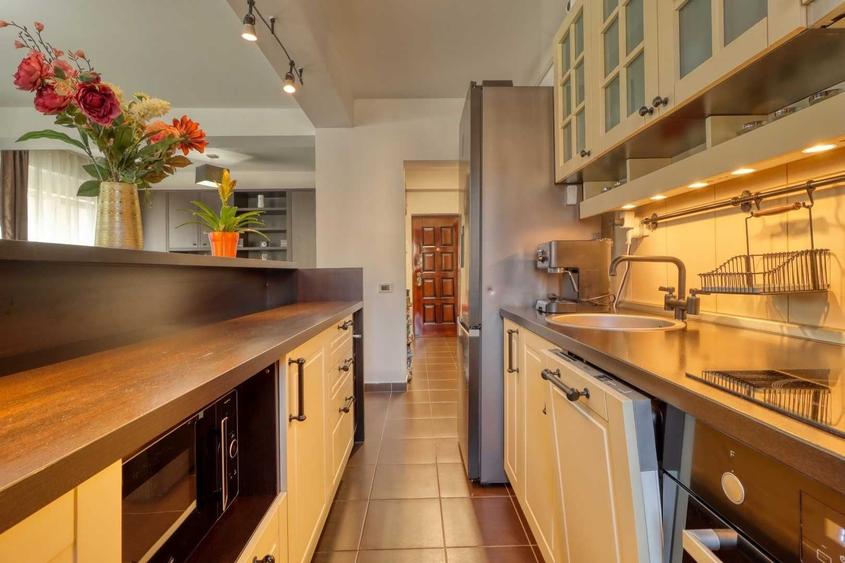Apartament cu 3 camere decomandat în Chiajna