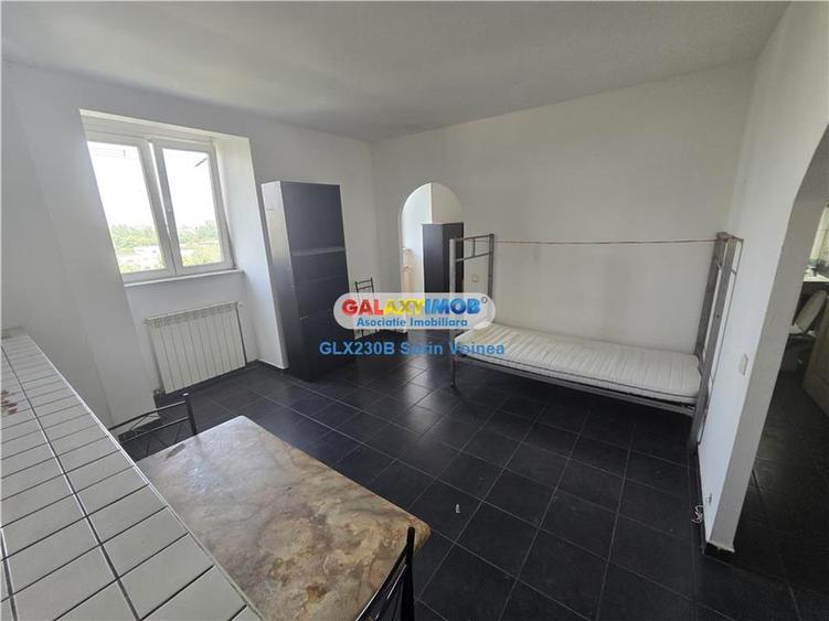 Apartament cu 2 camere semidecomandat, mobilat în Central