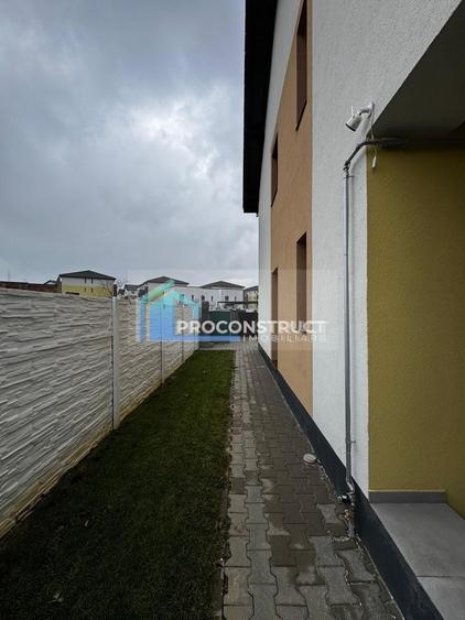 Duplex cu 3 camere cu Canalizare în Giroc