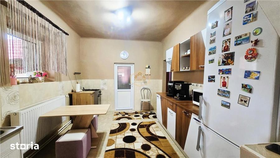 Casă cu 2 camere cu Teren 1528 Mp în Central