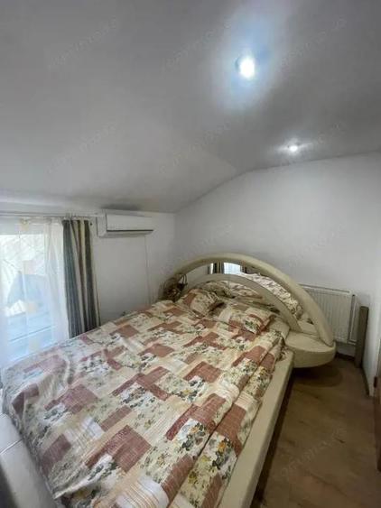 Casa individuala 200 mp, teren 4.5 ari, piscina, foi?or la intrare in oras - 4