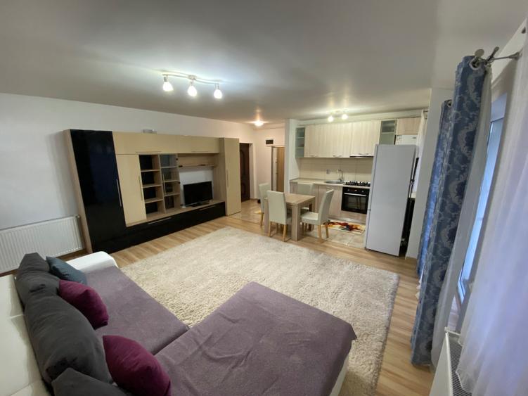 Inchiriez apartament in Floresti - 1