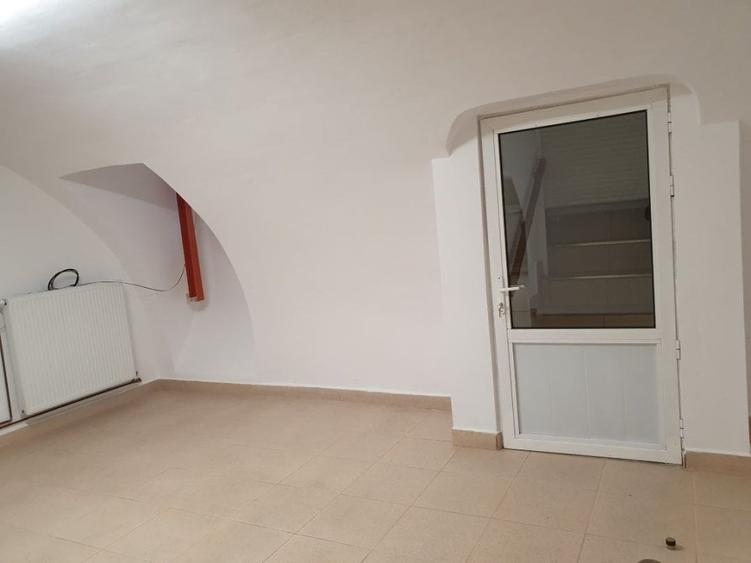 Spatiu comercial de inchiriat Ultracentral 45mp - 2