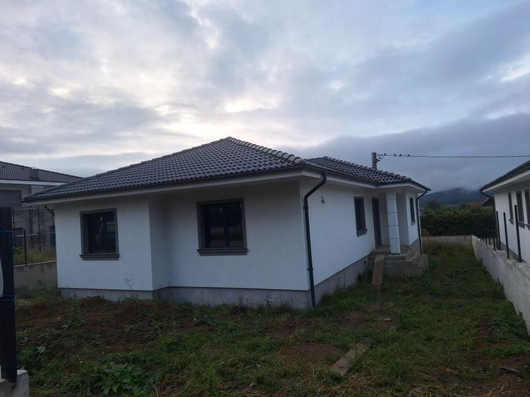 Casa de vanzare -parter-finisata - 4