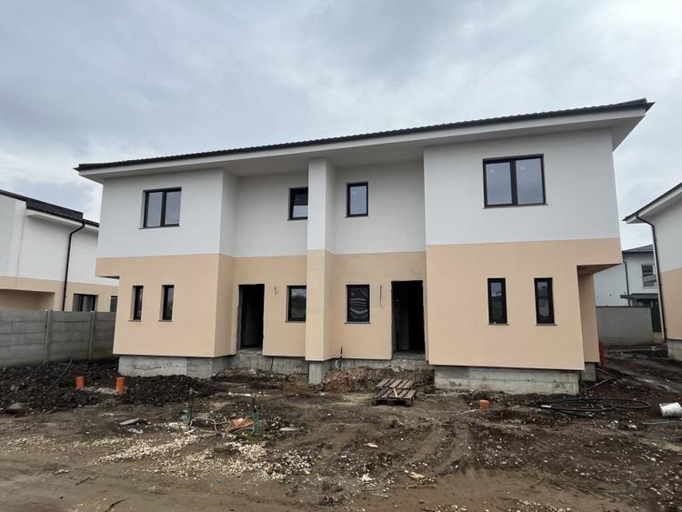 De vanzare duplex 4 camere in apropiere de DN1 Corbeanca - 3
