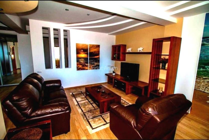 Apartament cu 3 camere decomandat, mobilat în P-ța Ovidiu Apartament cu 3 camere decomandat, mobilat în P-ța Ovidiu