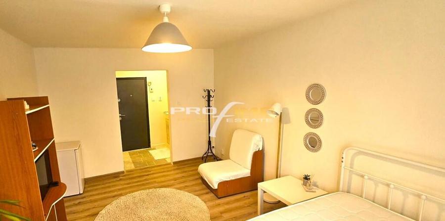 Garsoniera renovata integral, mobilata, utilata, Poarta 6 - 14