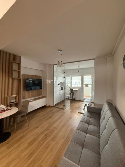 Apartament cu 2 camere semidecomandat în Berceni Apartament cu 2 camere semidecomandat în Berceni