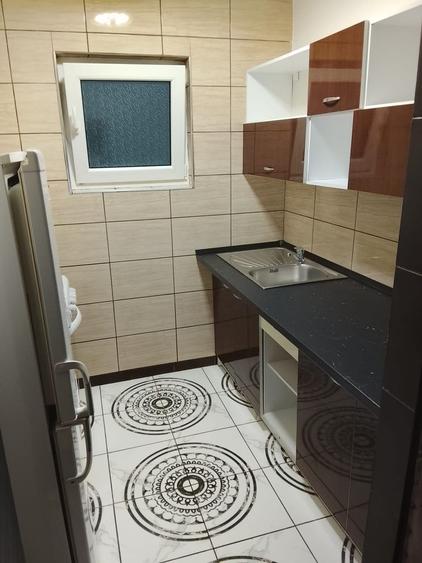 Inchiriez apartament 2 camere - 3