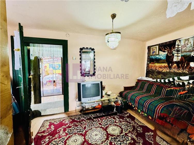 Casa individuala de vanzare in Nucet | Rosia | teren 747 mp | livada, pivnita | - 4