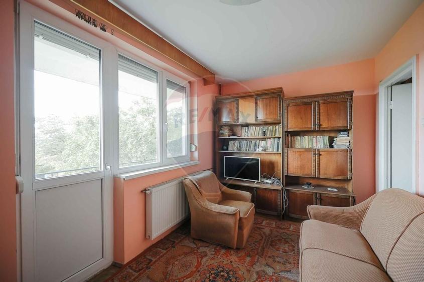 Apartament decomandat cu 3 camere, 75 mp, de vanzare - Zona Cantemir - 7