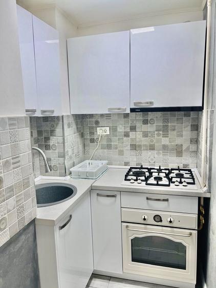 Vand Garsoniera Ovidiu Centru - 2