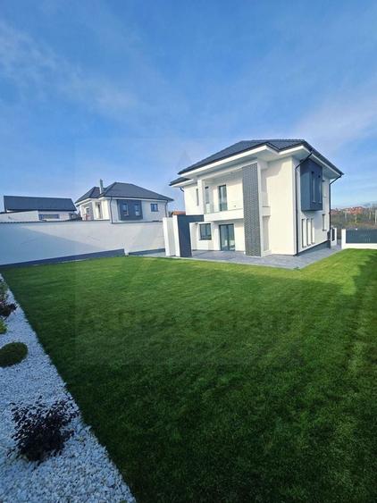 Casa exclusivista individuala echipata premium si teren 500 mp in Daia - 5