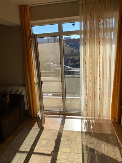 Apartament cu 3 camere, zona CBC si Royal school - 3