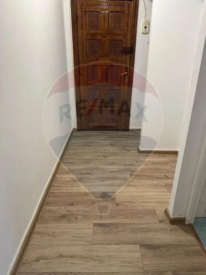 Apartament cu 2 camere de inchiriat in zona Craiovita Noua - 5