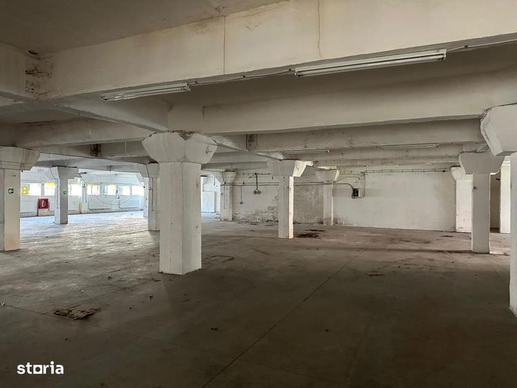 De inchiriat spatiu 2600 mp(parter si etaj) + teren 4700 mp - 3