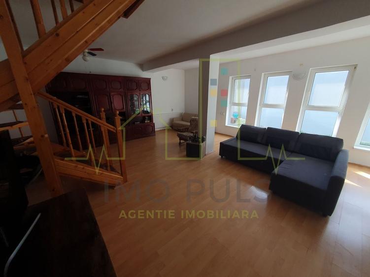 Casa individuala. 2 fronturi de pe 2 strazi (fata-spate). Se poate imparti in 2 - 2