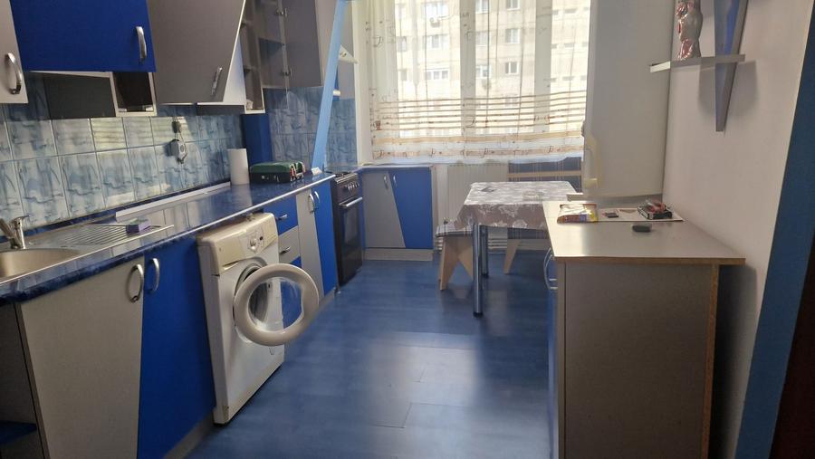 Inchiriez apartament 2 camere decomandat Resita - 3