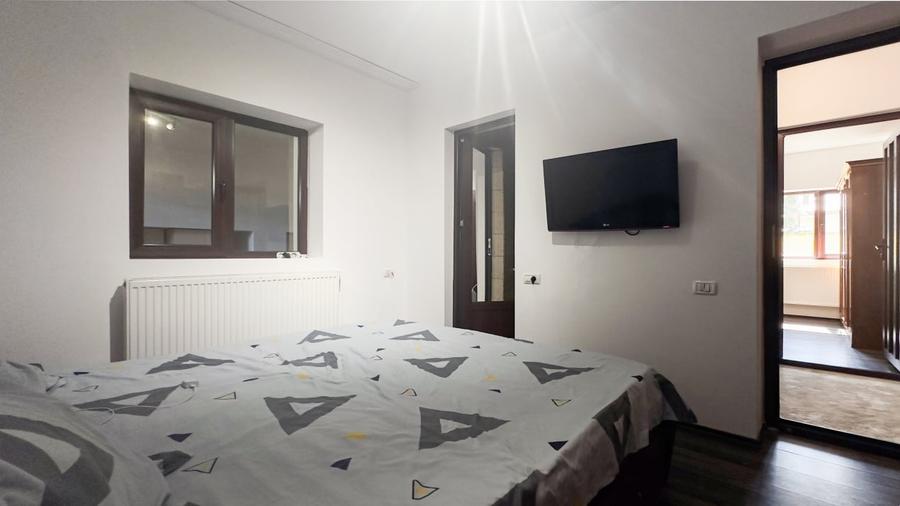 Vila D+P+1E cu 7 camere in Eforie Nord - ideal investitie sau locuinta - 8