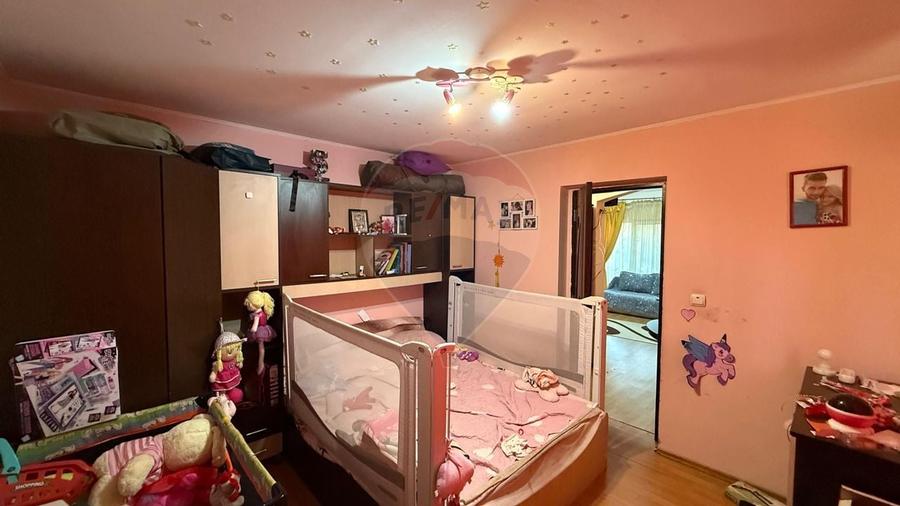 Casă / Vilă cu 5 camere - 12