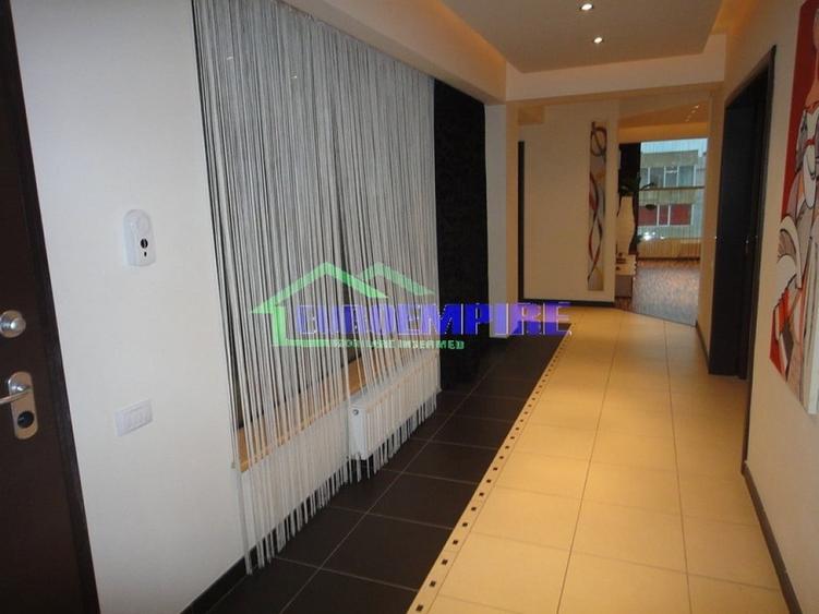 Apartament 3 camere de inchiriat zona KM 5, BLOC NOU - 13