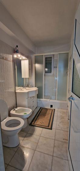 Coiciu, o vila construita pe cadre de beton, bine compartimentata. - 6