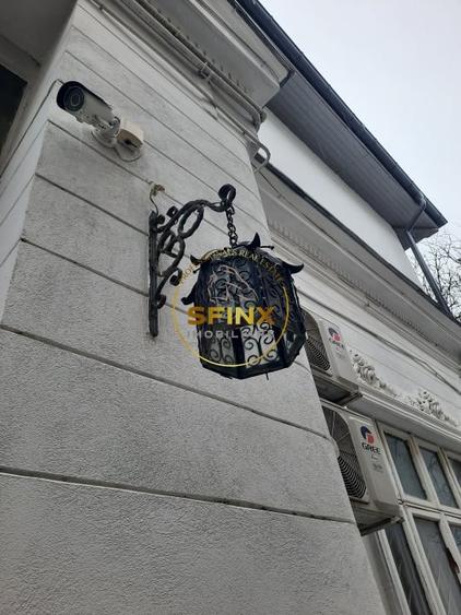 Parc Cismigiu, de vanzare vila interbelica cu 2 apartamente, curte, parcare - 8