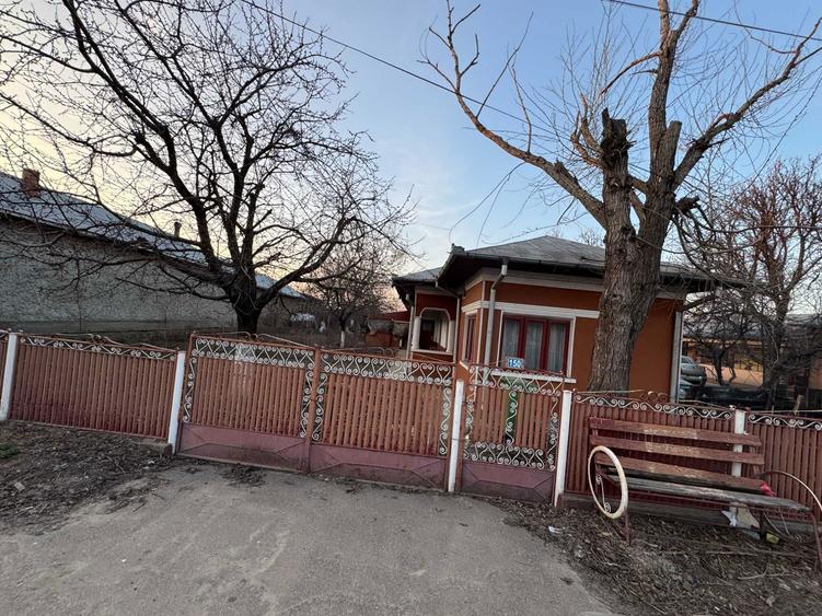 Casa + teren 1370mp Slobozia Jud. Giurgiu - 1