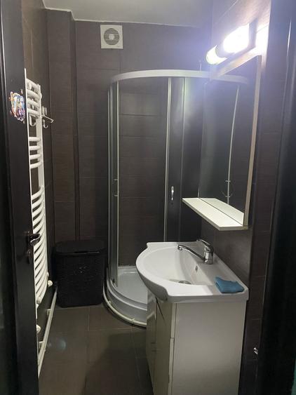 Ofer spre inchiriere apartament o camera - 4