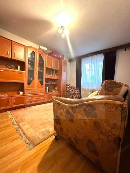Apartament cu 3 cam ideal pentru locuit sau investi?ie Cartier Noua - 7