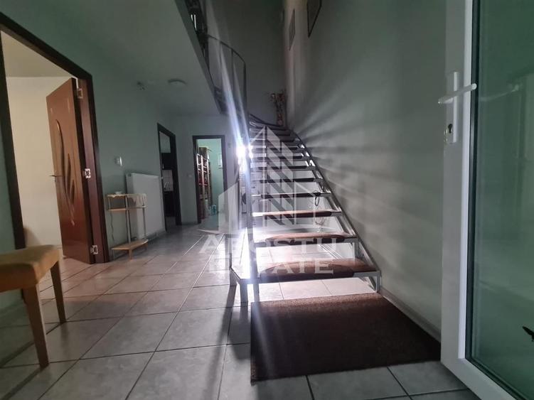 Casa, 4 camere,  3 locuri de parcare, zona Sagului - 21