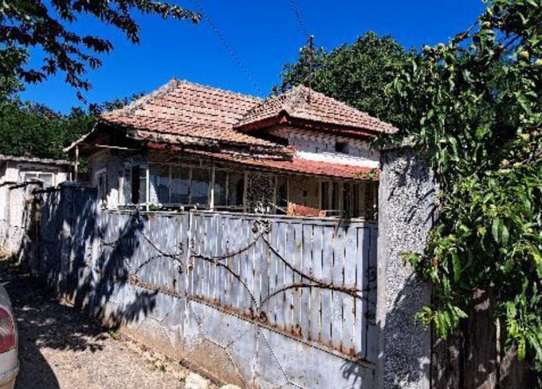 Cota de 1/2 teren si cota de 1/4 casa Loc Dragasani, Jud ... - 5