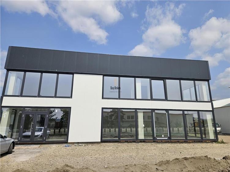 Spatiu 650 mp - Showroom Comercial - Depozitare - 13