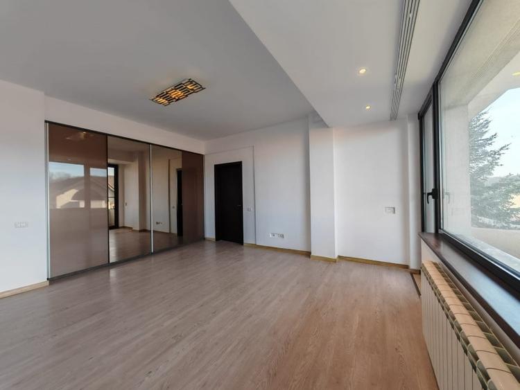 Apartament foarte spațios lângă Pădurea Băneasa | Spații de depozitare | Parcare - 9