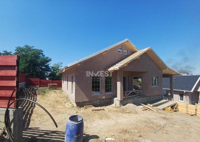 CASA INDIVIDUALA 4 CAMERE + BECI , PLACA DE BETON PESTE ETAJ - 10