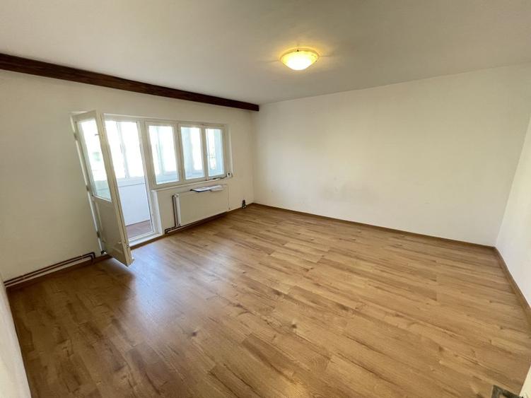 Bucovina | 1 cameră | Decomandat | Etaj 3 | Centrala Proprie. - 1