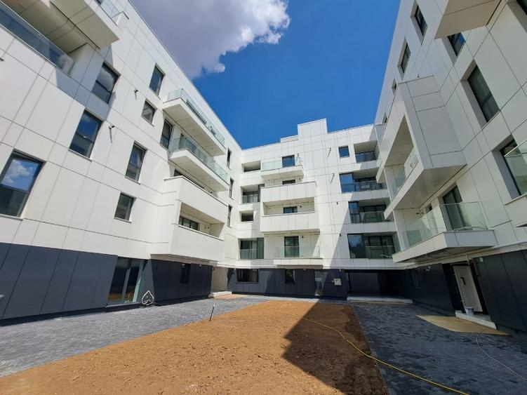 Piata Alba Iulia - Decebal - Bloc nou, modern,  S+P+4 Etaje, lift  - 1