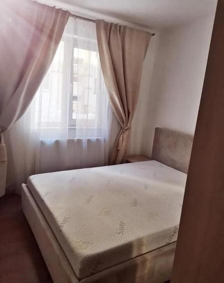 Apartament cu 2 camere, decomandat - zona Tractorul. - 3