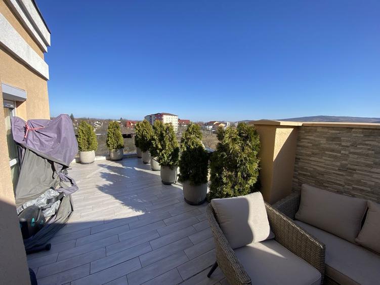 Penthouse premium Green Park iasi cu vedere superba - 1