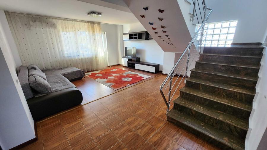 Apartament 4 camere, scara interioara, deosebit complet mobilat si utilat - 1